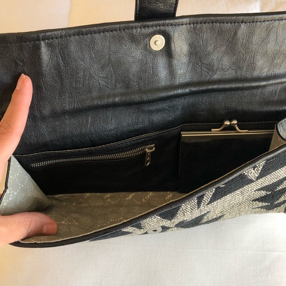 Split 🔥💕Clutch - Picture 3 of 6